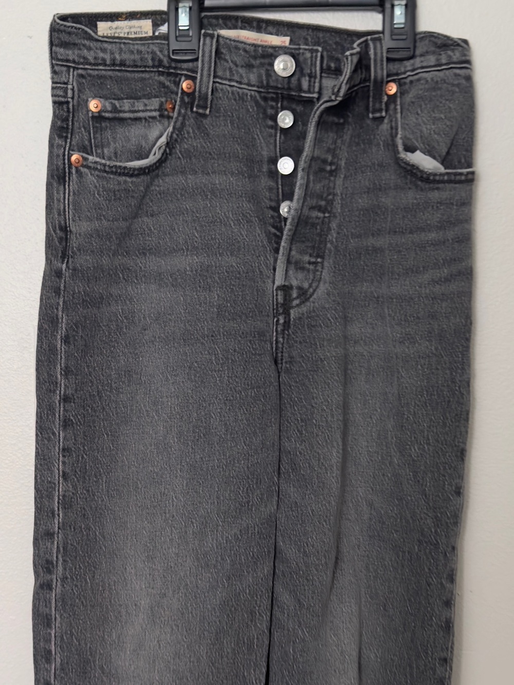 Levi's Men's Charcoal Straight-Leg Jeans